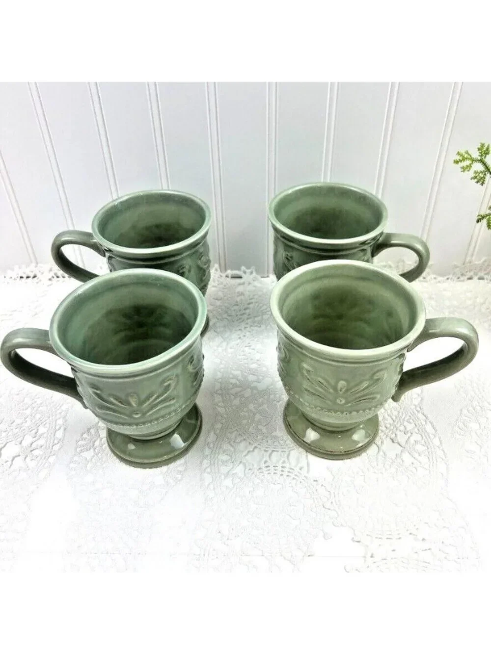 Chris Madden Set of 4 Footed Coffee/Tea Mugs Sage Green Embossed JC Penny Home